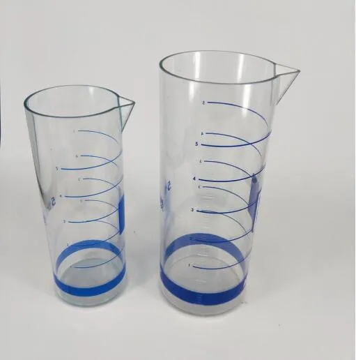 Plastist veekannu kaanega